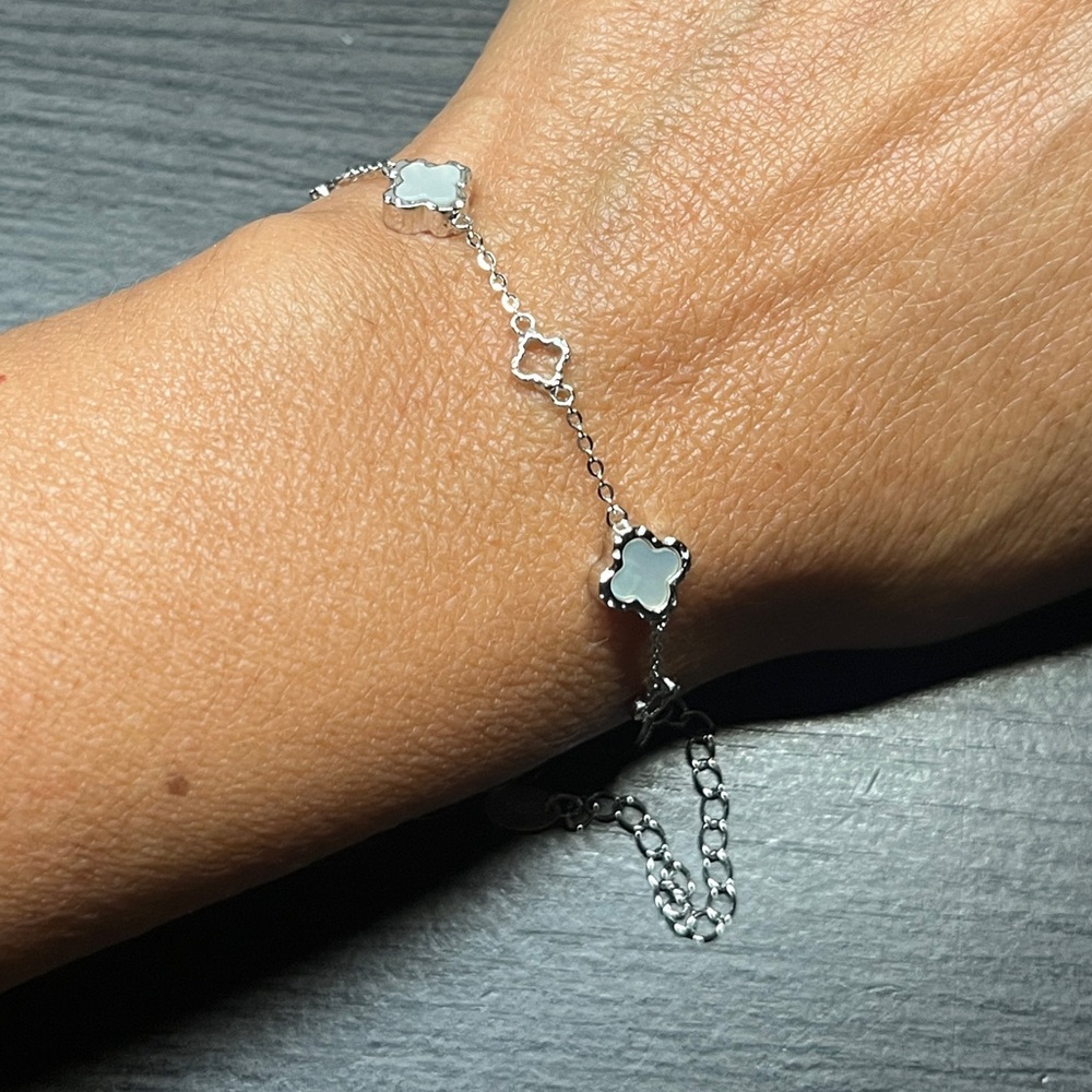 Clover leaf 925 Silver bracelet Adjustable 8.5in